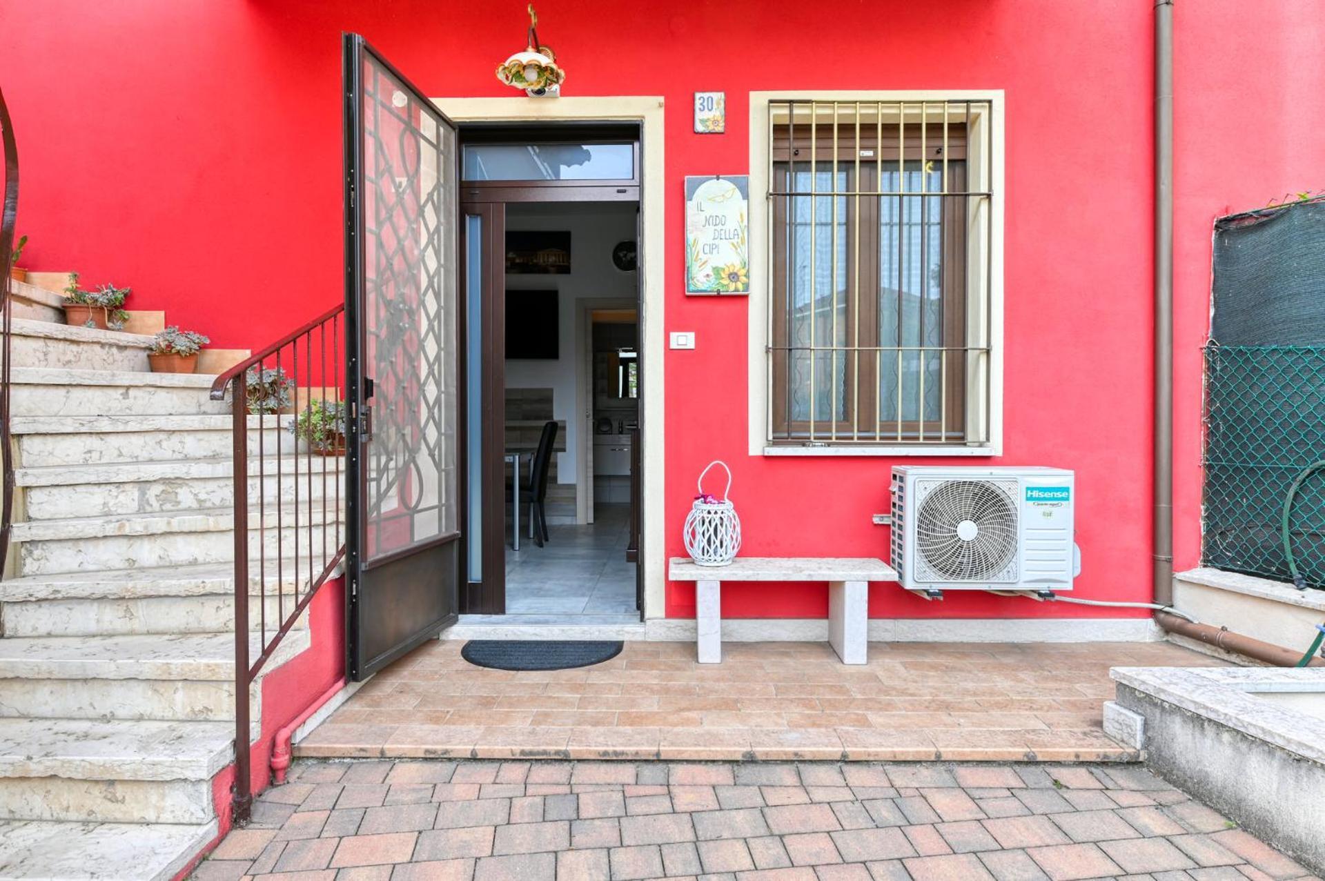 The Red House - & Business Appartamento *